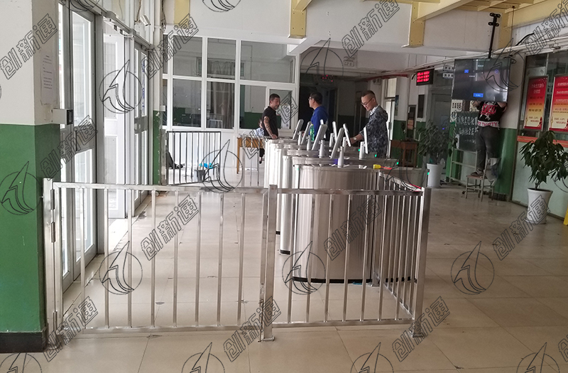 人脸识别翼闸